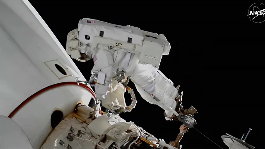 Completado con Éxito un Nuevo Paseo Espacial para Mantenimiento de la ISS